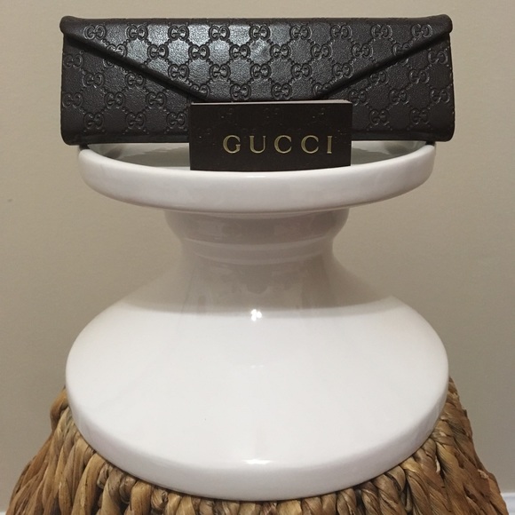 Gucci Accessories - Gucci Eyeglass Mahogany Case! 💥